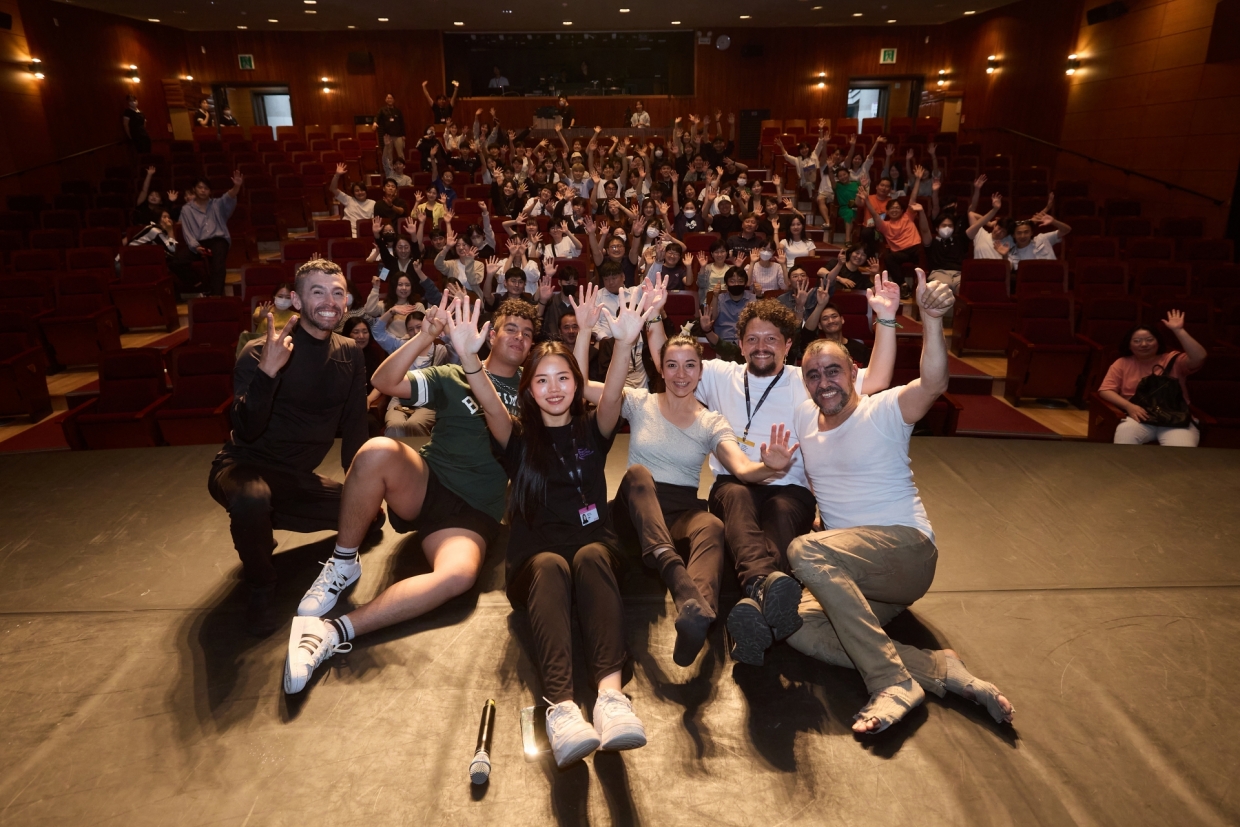 아티스트 토크 (ARTIST TALK)