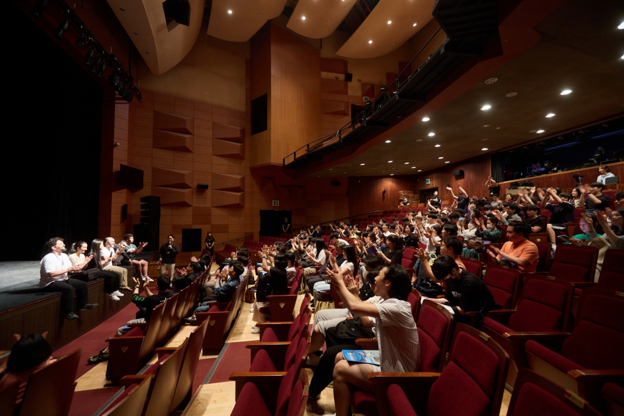 아티스트 토크 (ARTIST TALK)